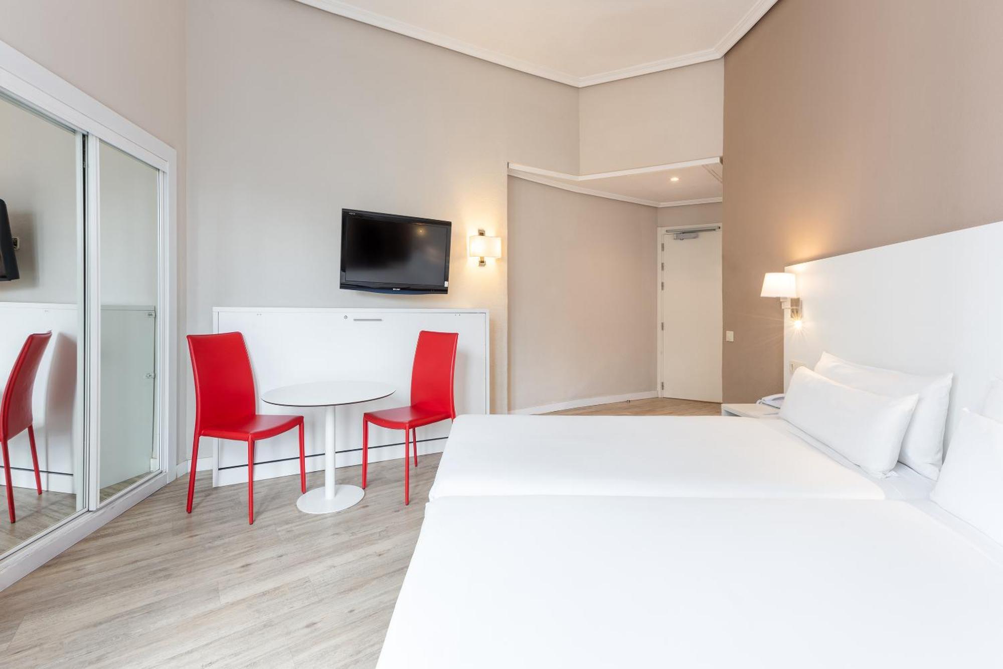 Hotel Madrid Gran Via 25, Affiliated By Melia — Photos 1